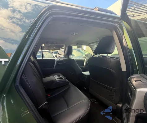 2022 Toyota 4Runner Sr5 Premium из США, поврежденный, VIN JTESU5JR5N5982010